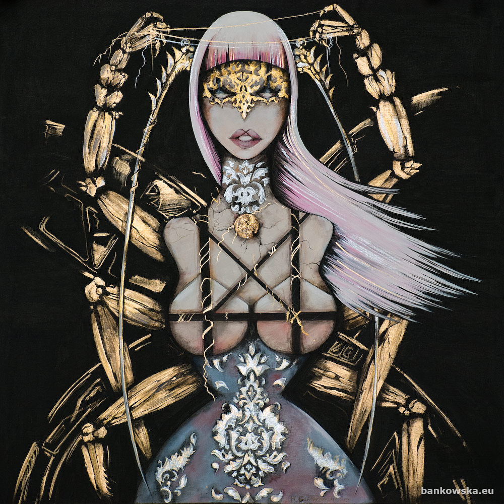versace queen Małgorzata Bańkowska glamour fashion moda skrzydla wings gold golden color zloty kolor suknia dress beauty piekno obraz surrealistyczny malarstwo polskie polska sztuka surrealizm